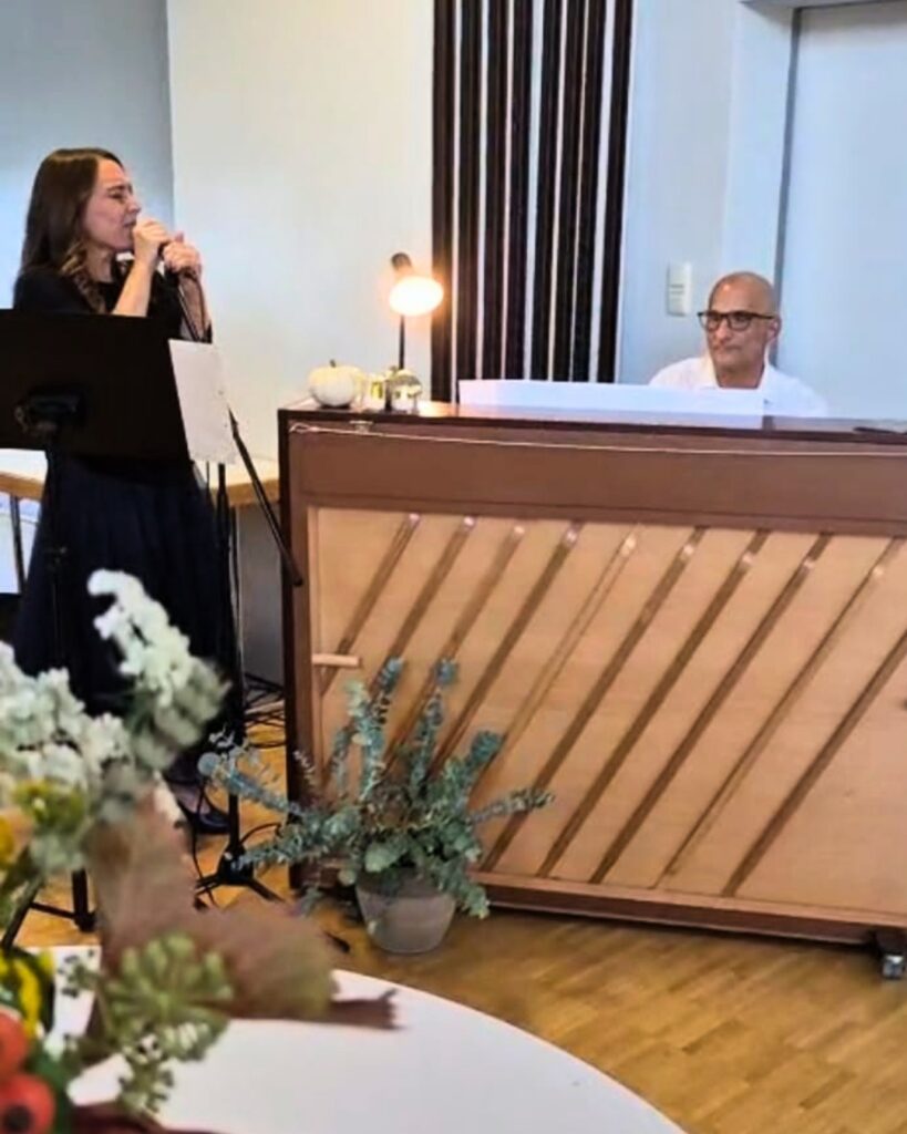 Musik beim Kreativmarkt in Obbornhofen 10 2